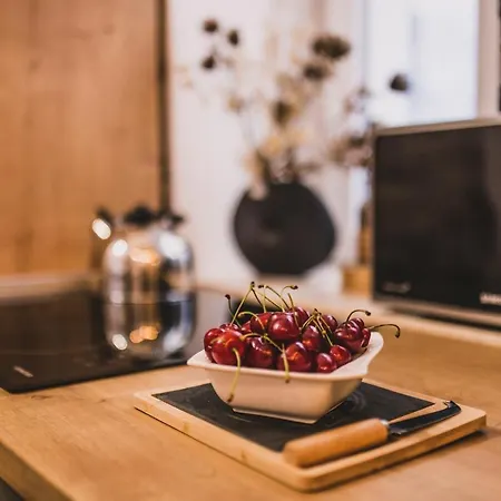 Apartman Ladro شقة سبليت