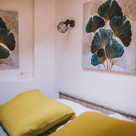 Apartman Ladro شقة سبليت